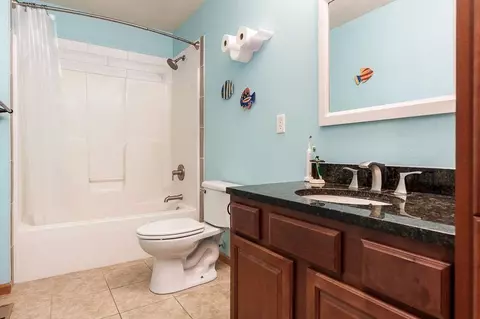 Bath - 652 Overture Way, Roscoe, IL 61073 photo 4 of 4