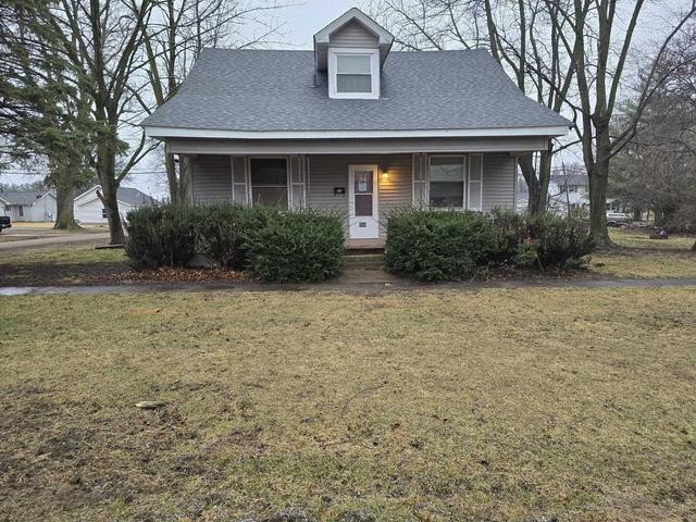 500 W North St, Mount Sterling, IL 62353