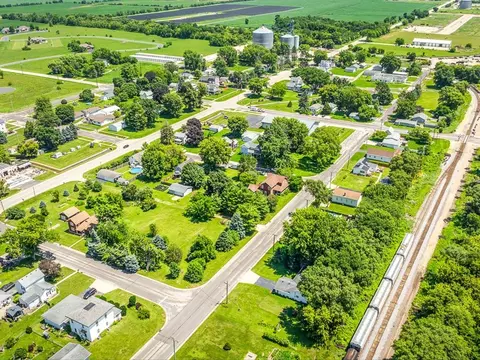 View/Area - 210 W Pacific St, Davis Junction, IL 61020 photo 5 of 9