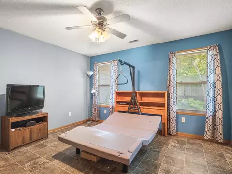 Bedroom - 210 W Pacific St, Davis Junction, IL 61020 photo 4 of 6