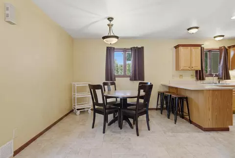 Dining - 2004 W 4th St, Dixon, IL 61021 photo 1 of 1