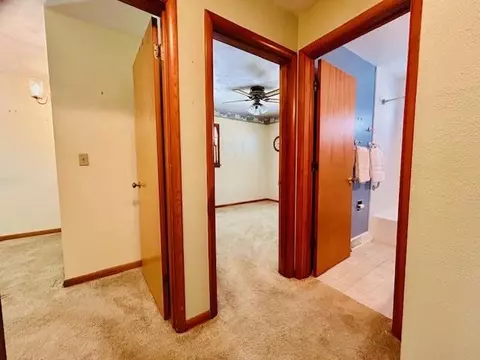 Entry Way - 422 E 8th St, Belvidere, IL 61008 photo 2 of 2