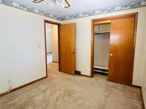 Bedroom - 422 E 8th St, Belvidere, IL 61008 photo 2 of 4