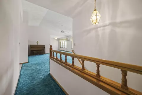 Entry Way - 5939 Chestnut St, Roscoe, IL 61073 photo 3 of 3