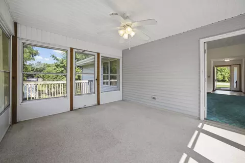Exterior - 5939 Chestnut St, Roscoe, IL 61073 photo 6 of 10
