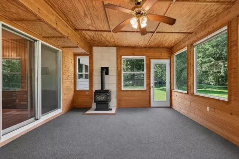 Exterior - 13776 Beaver Dr, Roscoe, IL 61073 photo 5 of 9