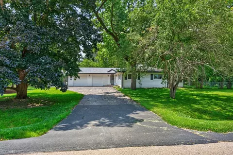 Exterior - 13776 Beaver Dr, Roscoe, IL 61073 photo 2 of 9