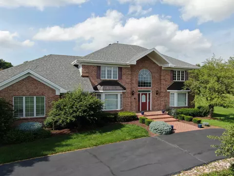 520 Schauer Ln, Rockford, IL 61107