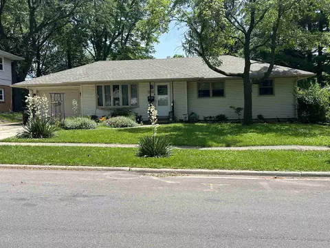 3931 Seward Ave, Rockford, IL 61108