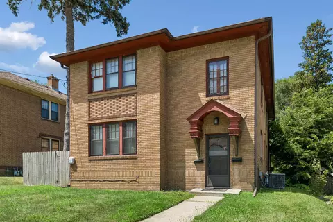 905 18th St, Rockford, IL 61104