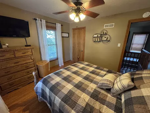 Bedroom - 80 Snow St, Chadwick, IL 61014 photo 7 of 10
