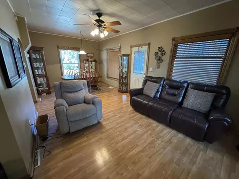 Living - 80 Snow St, Chadwick, IL 61014 photo 2 of 8