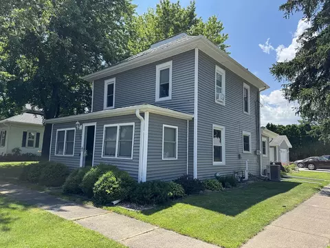 Exterior - 80 Snow St, Chadwick, IL 61014 photo 5 of 7