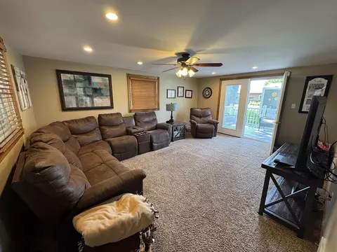 Living - 80 Snow St, Chadwick, IL 61014 photo 6 of 8