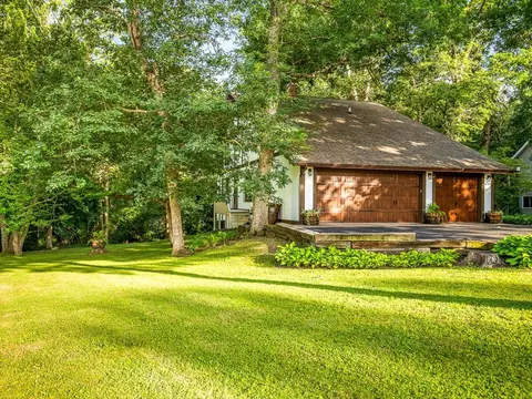635 Hickory Ct, Lake Summerset, IL 61019 photo 4