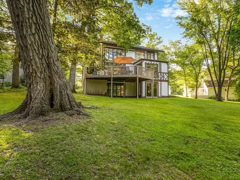 Exterior - 635 Hickory Ct, Lake Summerset, IL 61019 photo 10 of 14