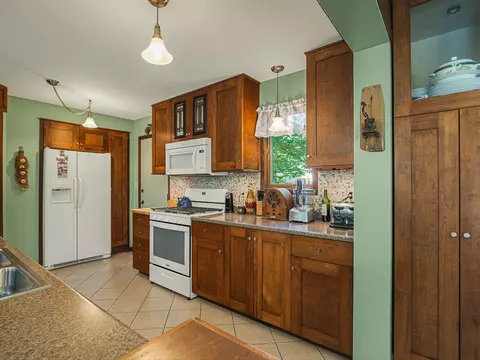 635 Hickory Ct, Lake Summerset, IL 61019 photo 15
