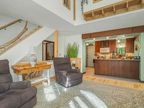 635 Hickory Ct, Lake Summerset, IL 61019 photo 9