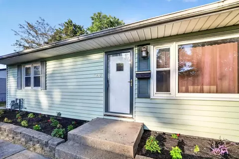 1510 W Winter Dr, Freeport, IL 61032 photo 2