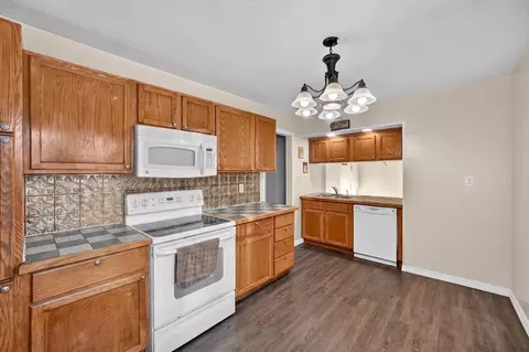1510 W Winter Dr, Freeport, IL 61032 photo 12