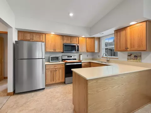 Kitchen - 562 Pine Meadow Dr, Dixon, IL 61021 photo 2 of 3