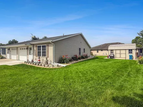 562 Pine Meadow Dr, Dixon, IL 61021 photo 20
