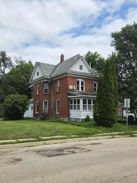 440 Bowen, Savanna, IL 61074