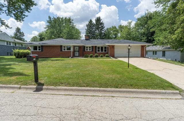 5715 Knollwood Rd, Rockford, IL 61107