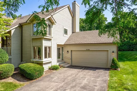 5326 Sand Piper Pl, Loves Park, IL 61111