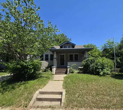534 St Louis Ave, Rockford, IL 61104