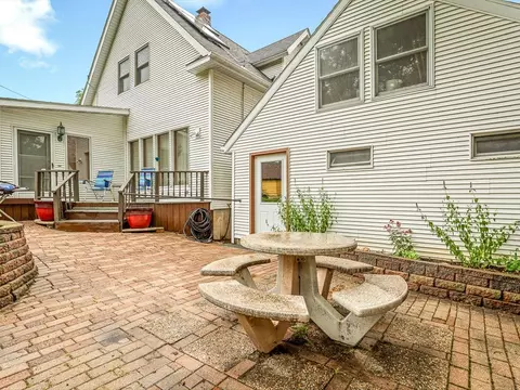 Exterior - 520 Division St, Pecatonica, IL 61063 photo 4 of 7