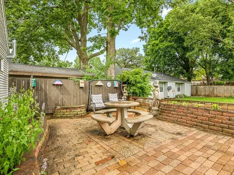 Exterior - 520 Division St, Pecatonica, IL 61063 photo 6 of 7