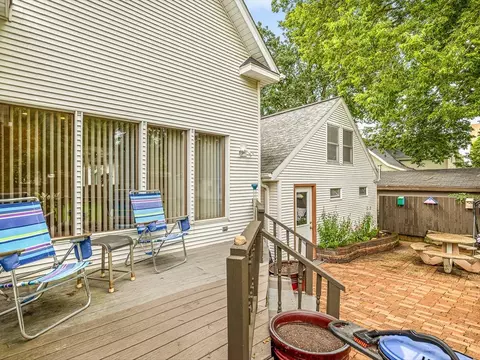 Exterior - 520 Division St, Pecatonica, IL 61063 photo 3 of 7