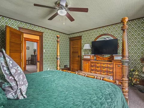 Bedroom - 520 Division St, Pecatonica, IL 61063 photo 4 of 7