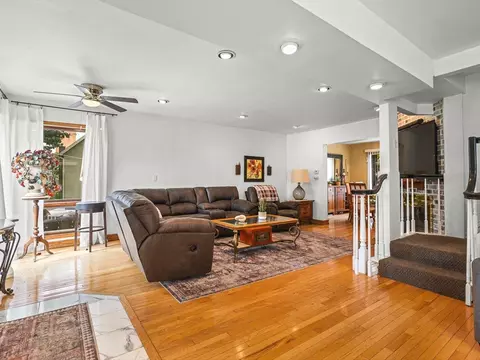 Living - 520 Division St, Pecatonica, IL 61063 photo 2 of 6