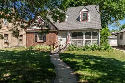 2203 Benderwirt Ave, Rockford, IL 61103