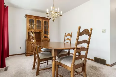 Dining - 501 Dori Ct, Pecatonica, IL 61063 photo 2 of 4