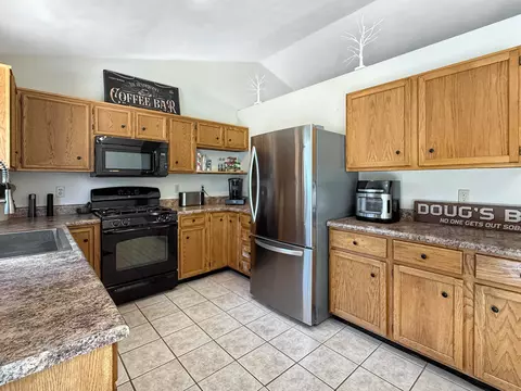 761 Brookview Dr, Byron, IL 61010 photo 7