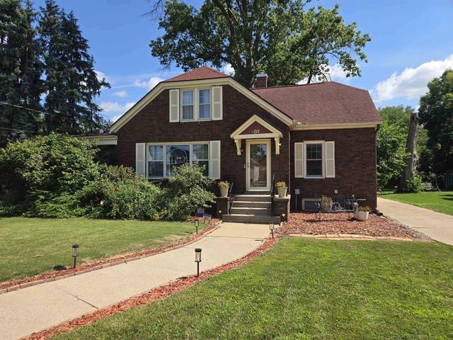 807 W 2nd St, Rock Falls, IL 61071