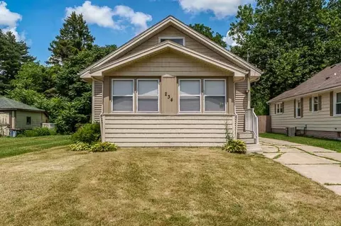 234 Pearl Ave, Loves Park, IL 61111