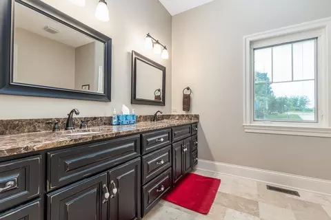 Bath - 7 A152 Teepee Ct, Apple River, IL 61001 photo 2 of 5