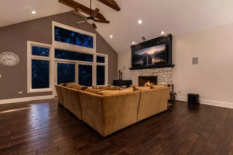 Living - 7 A152 Teepee Ct, Apple River, IL 61001 photo 3 of 5