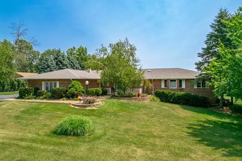 9655 Ramblin Ridge Rd, Belvidere, IL 61008