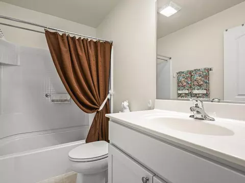 Bath - 910 Madison Ave, Mchenry, IL 60050 photo 2 of 2