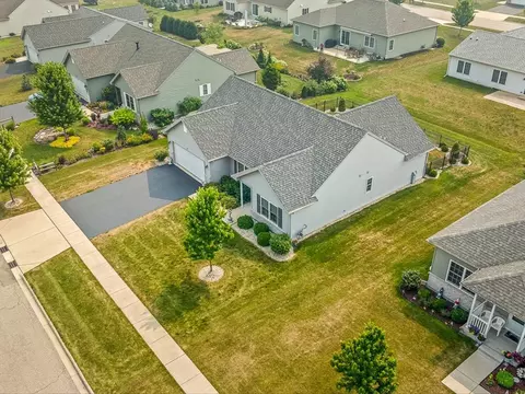 View/Area - 910 Madison Ave, Mchenry, IL 60050 photo 1 of 5