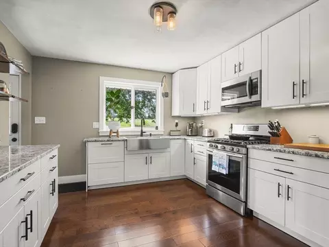 Kitchen - 3680 Grove Rd, Pecatonica, IL 61063 photo 1 of 4
