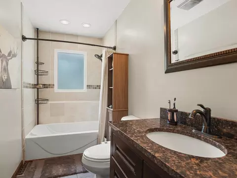 Bath - 3680 Grove Rd, Pecatonica, IL 61063 photo 1 of 2
