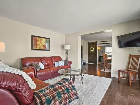 Living - 3680 Grove Rd, Pecatonica, IL 61063 photo 5 of 7