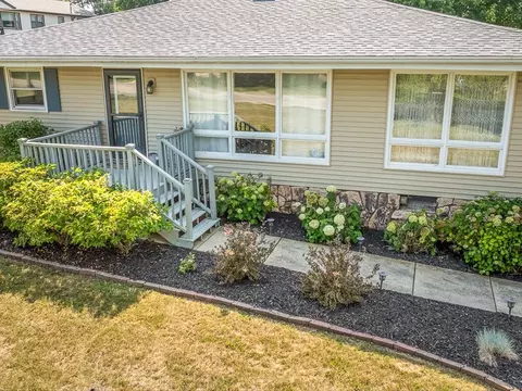 Exterior - 3680 Grove Rd, Pecatonica, IL 61063 photo 3 of 4