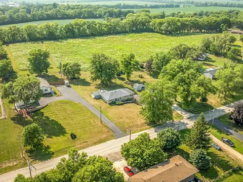 View/Area - 3680 Grove Rd, Pecatonica, IL 61063 photo 2 of 3